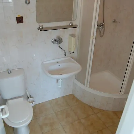 Neografia Quarto em Acomodações Particulares Martin